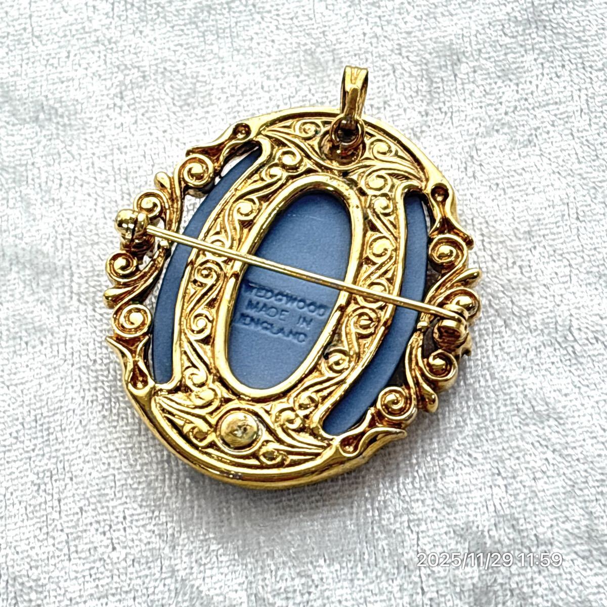 WEDGWOOD ウェッジウッド ジャスパー カメオ ラインストーン ゴールドカラーボディ 2way ブローチ ネックレストップ アクセサリー ケース付_画像5