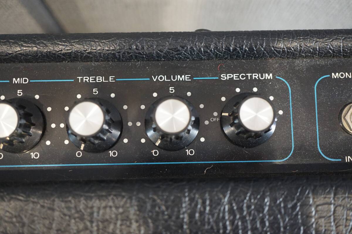 Roland ローランド CB-40 ギターアンプ ベースアンプ 音出し確認済み ヴィンテージ 現状品 _画像4