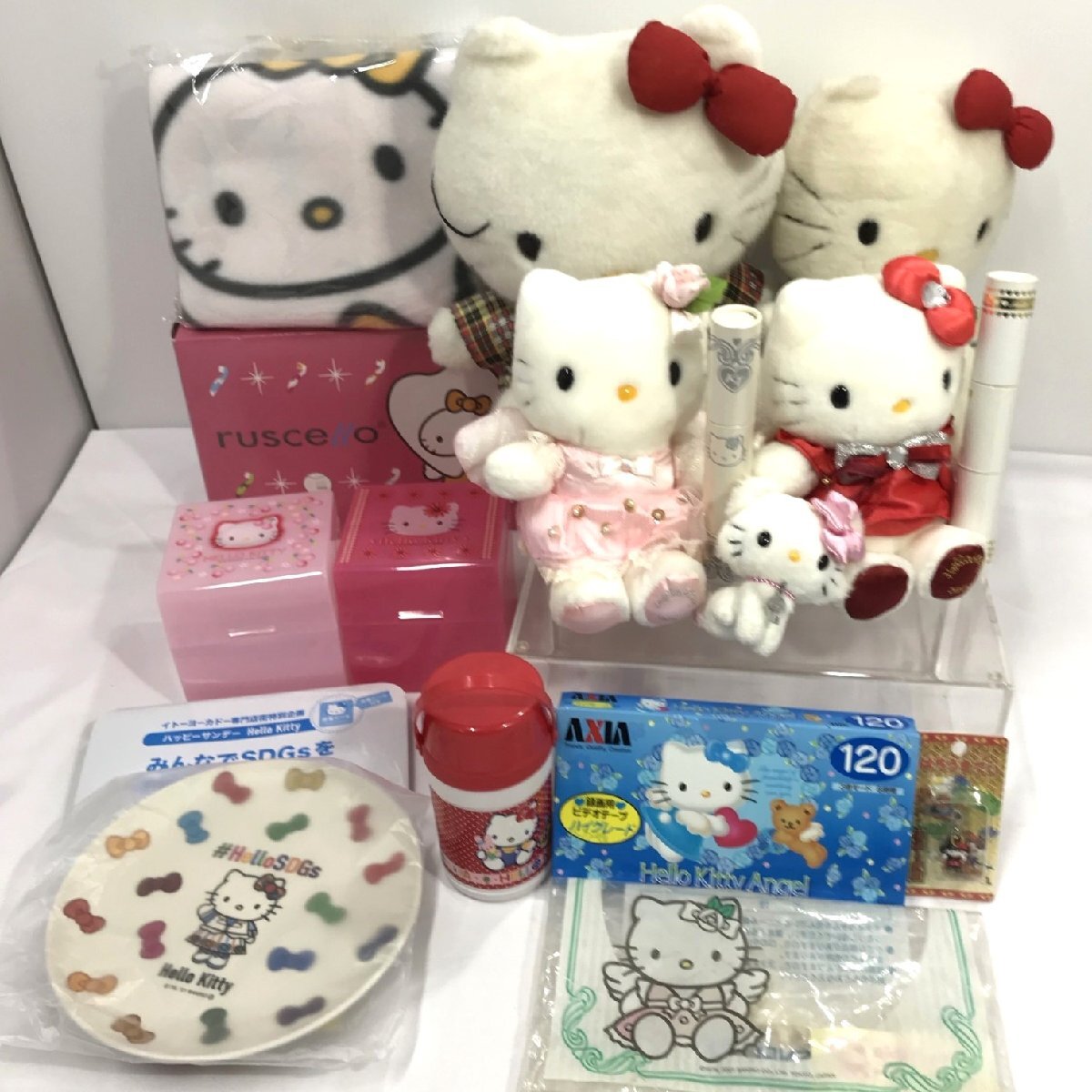 ハローキティ まとめ HELLO KITTY サンリオ ぬいぐるみ DENPO115 チャーミーキティストラップ 小物入れ 水筒 プレート ひざかけなど【道楽_画像1