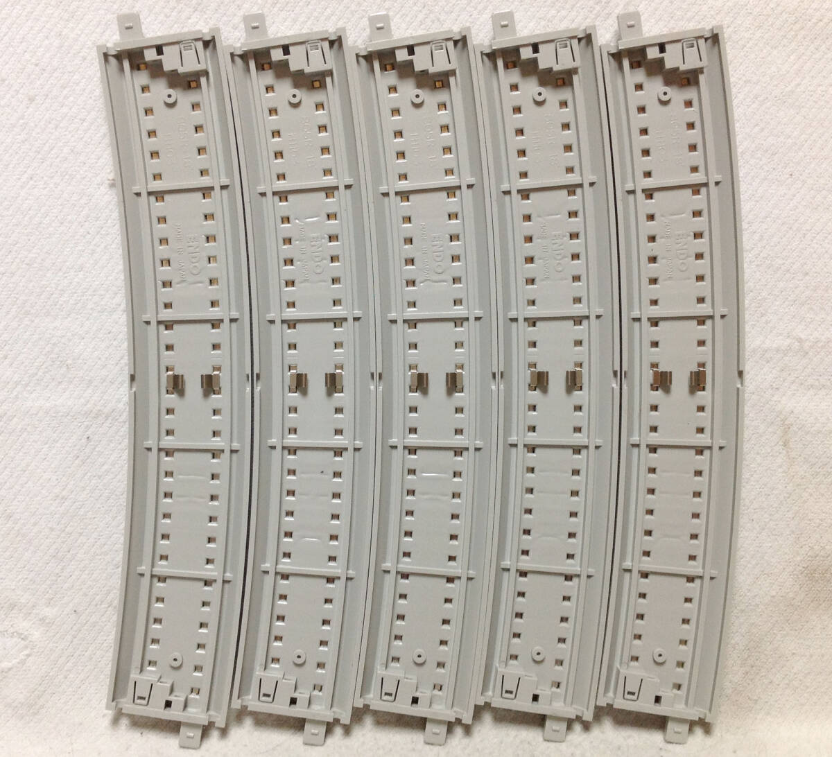 エンドウ H1103 曲線805R-18°10本入 HO ニューシステム線路 その1 レールジョイナー＆フィーダーコード取付金具外れ無し_画像7