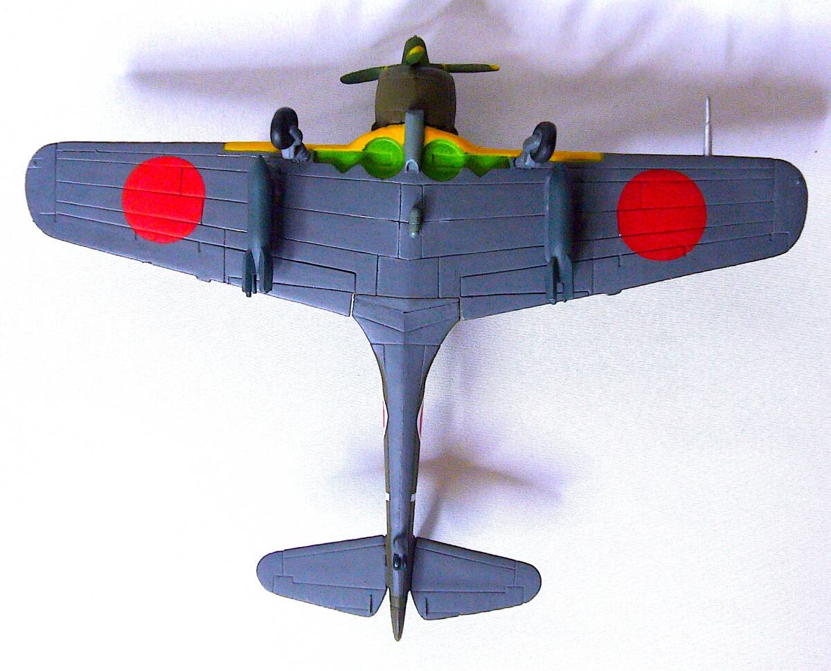 ザメディアジョン 1/72 中島 一式戦 隼Ⅲ型甲 陸軍特別攻撃隊 第19振武隊隊長 四宮徹中尉搭乗機 メタルダイキャスト 塗装済み完成品 箱なし_画像10