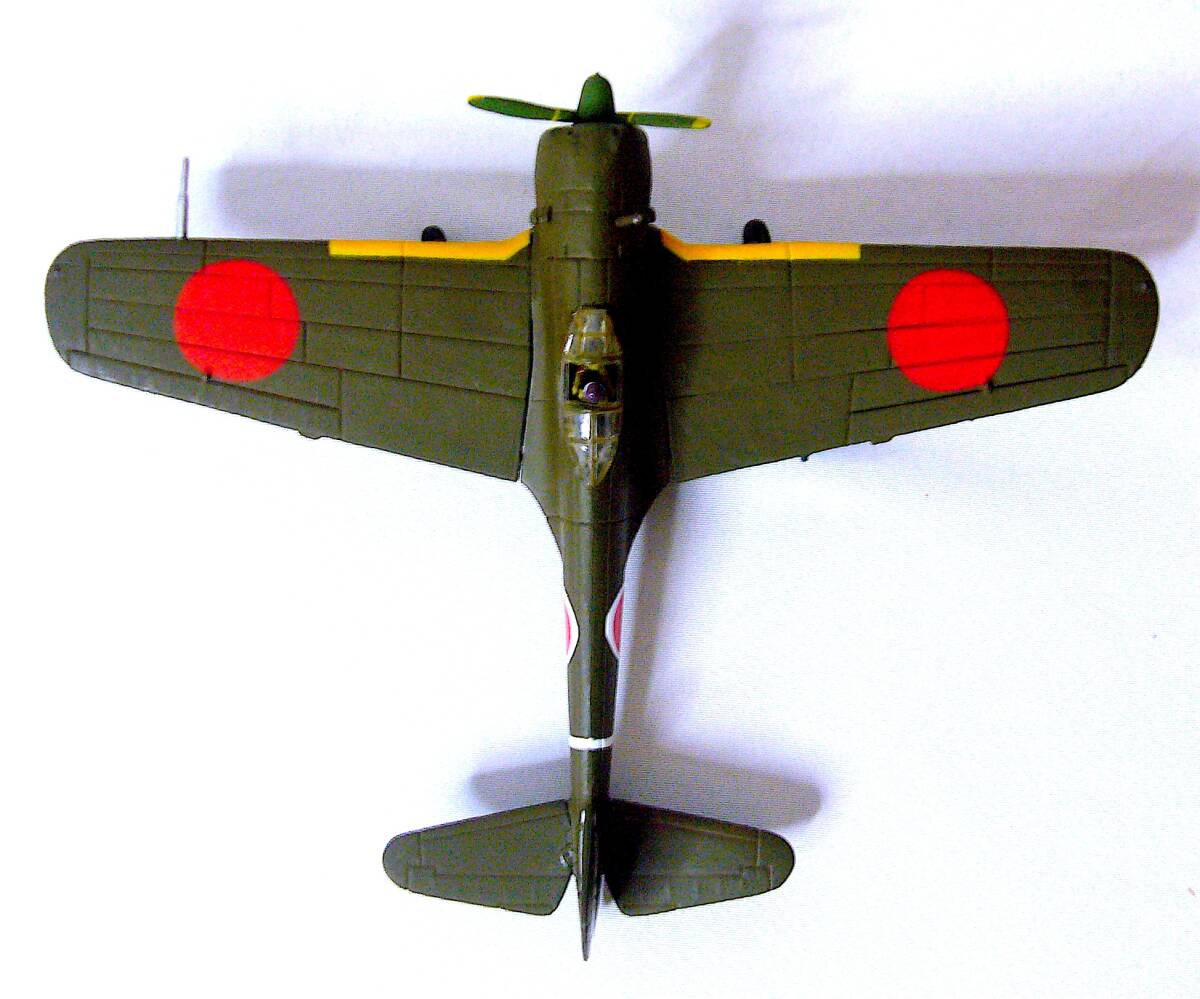 ザメディアジョン 1/72 中島 一式戦 隼Ⅲ型甲 陸軍特別攻撃隊 第19振武隊隊長 四宮徹中尉搭乗機 メタルダイキャスト 塗装済み完成品 箱なし_画像9