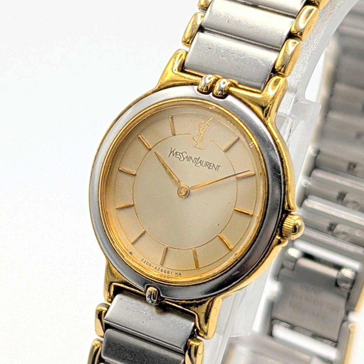 YVES SAINT LAULENT 2200-228481 Y2K 00S イブサンローラン 時計 クオーツ レディース ラウンド シルバー ゴールド ヴィンテージ 不動品_画像1