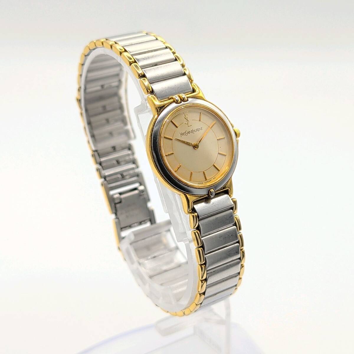 YVES SAINT LAULENT 2200-228481 Y2K 00S イブサンローラン 時計 クオーツ レディース ラウンド シルバー ゴールド ヴィンテージ 不動品_画像4
