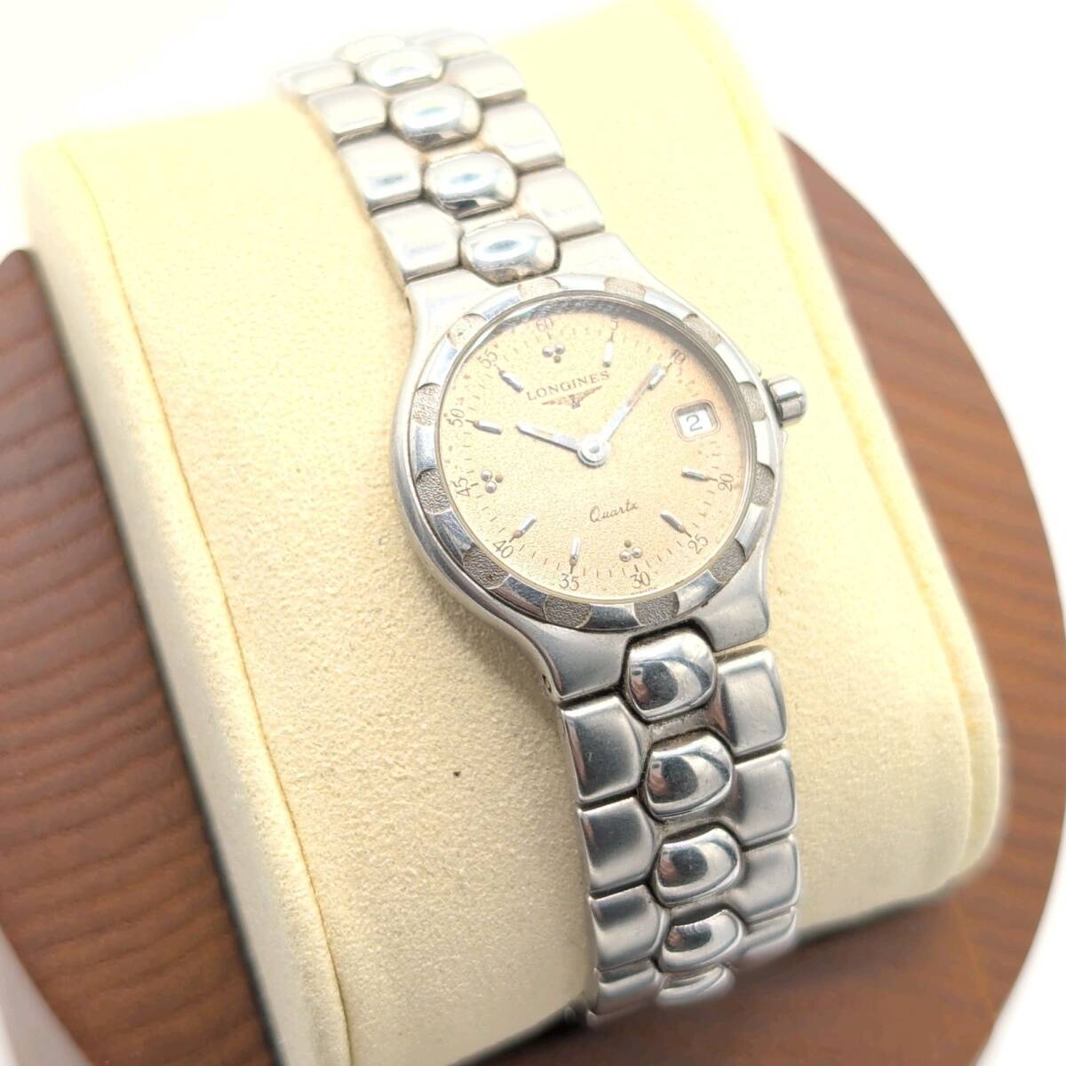 Longines Conquest Watch QZ Y2K Vintage ロンジン コンクエスト 時計 クオーツ レディース ラウンド シルバー デイト ヴィンテージ 不動品_画像4