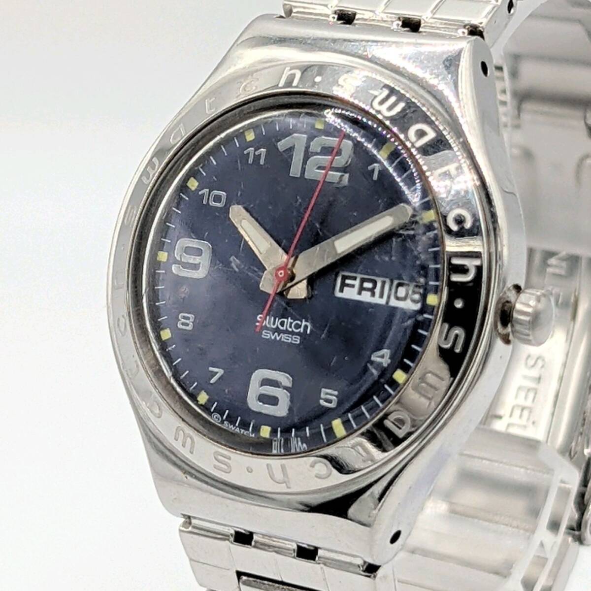 SWATCH Watch QZ Men's Round Silver Navy Day-Date スウォッチ 時計 クオーツ メンズ ラウンド シルバー ネイビー デイデイト 稼働品_画像1