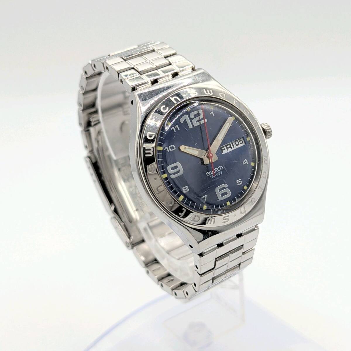 SWATCH Watch QZ Men's Round Silver Navy Day-Date スウォッチ 時計 クオーツ メンズ ラウンド シルバー ネイビー デイデイト 稼働品_画像4