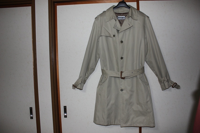 ★ 超美品　古着　D'URBAN　ダーバン　OPUS トレンチコート　男性用　ＸＬ以上　 ベージュ ★　_画像1