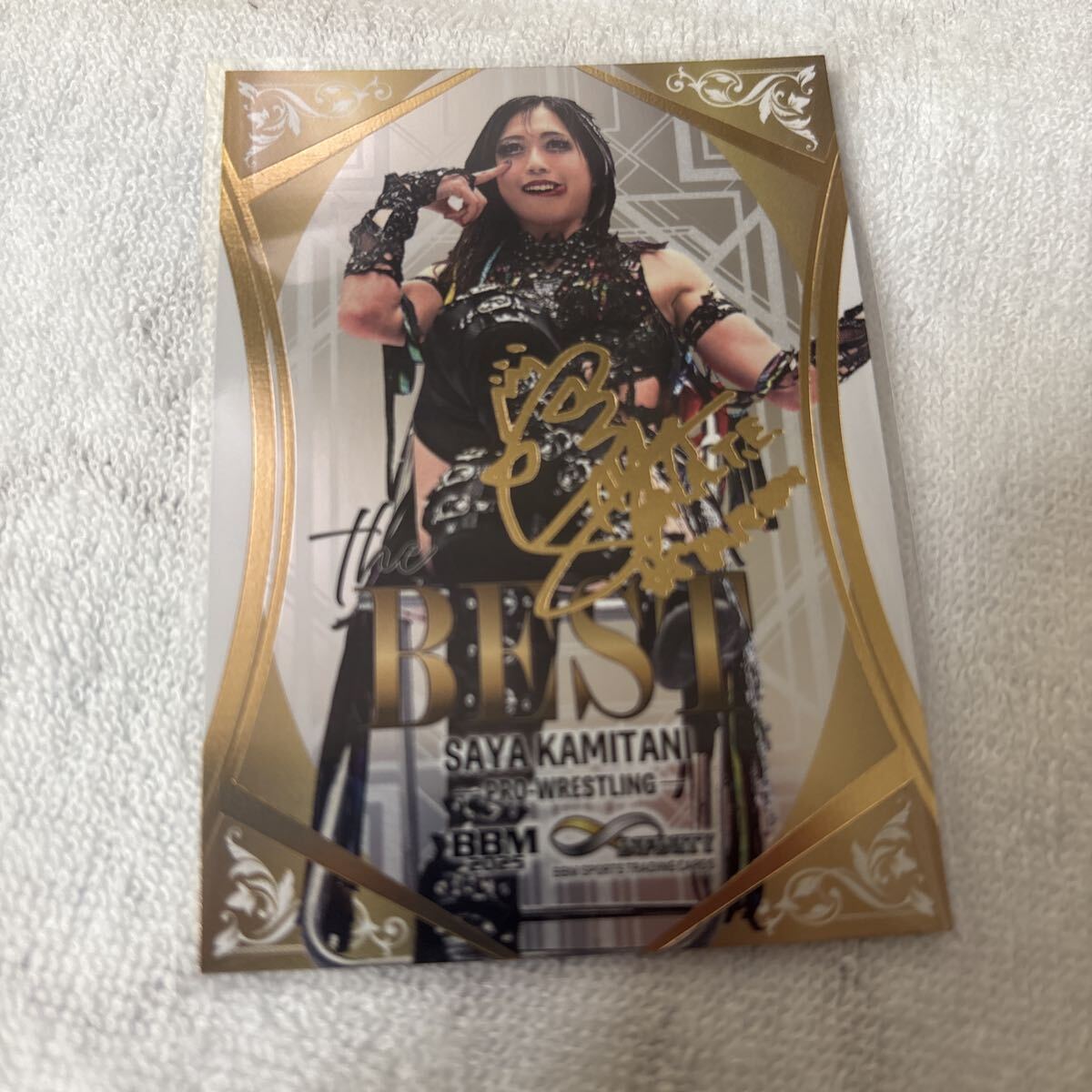  сверху ...The BEST BBM спорт коллекционная карточка INFINITY 2025 золотой . автограф карта женщина Professional Wrestling 