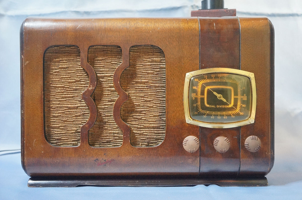  старый средний 4 вакуумная трубка радио (g крышка воспроизведение осмотр волна тип 0V2* восстановление завершено передвижной товар, но б/у товар )