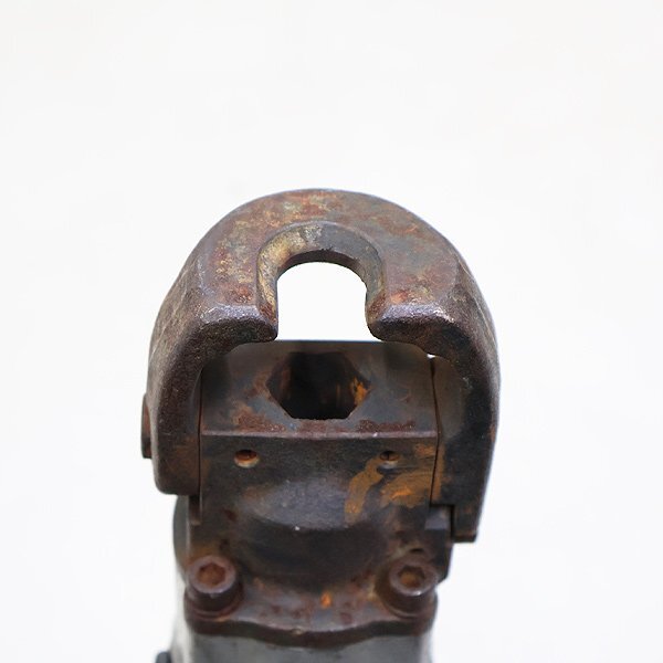 【1円】 電動ハンマ MAKITA HM0830 六角軸17mm 破砕工事 電動工具 100V 50Hz/60Hz兼用 マキタ 建設機械 整備済 福岡発 売切り 中古 1175_画像4