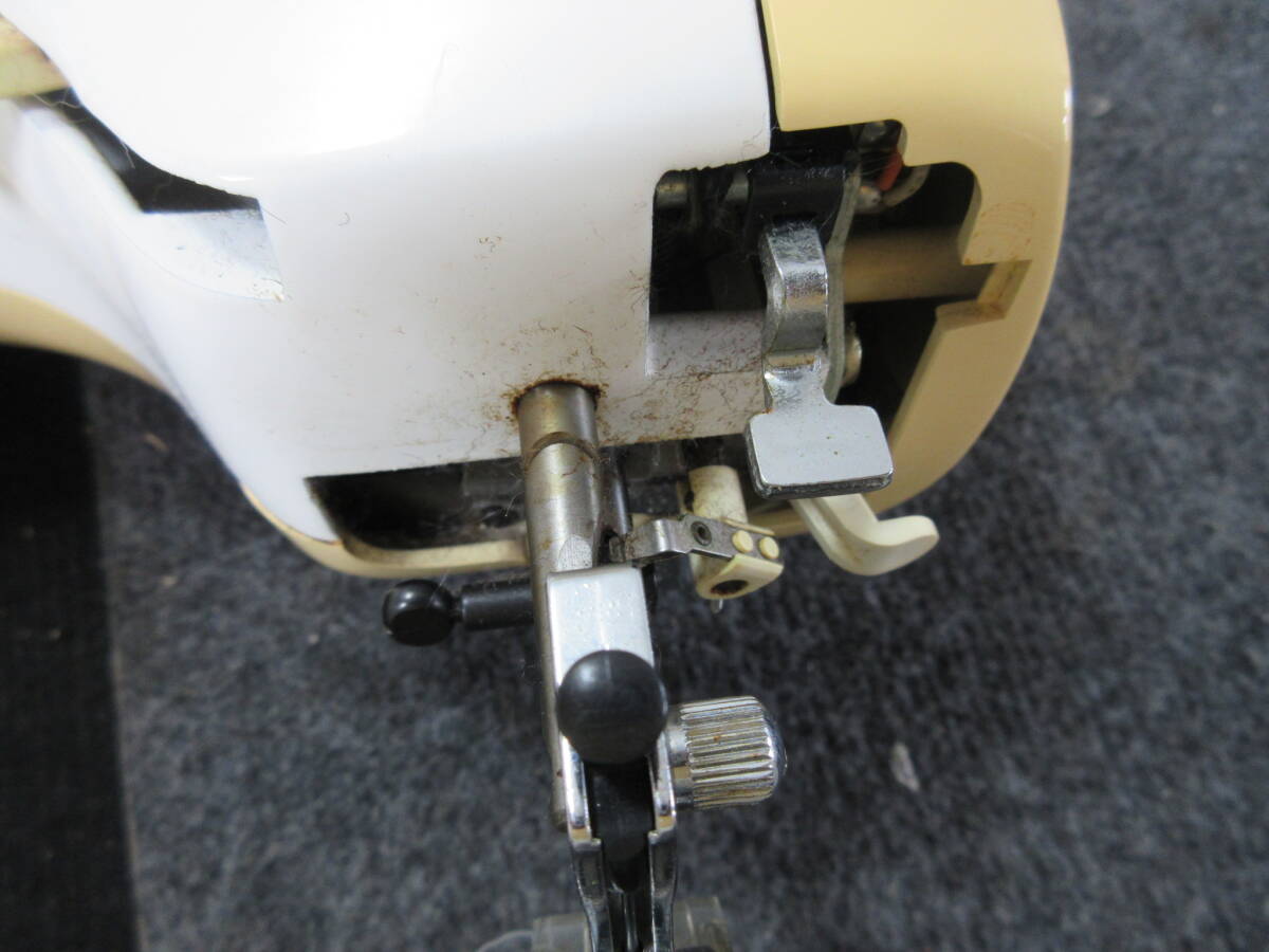 棚9・A1104 JUKI HZL-008N コンピュータ ミシン 現状品_画像6