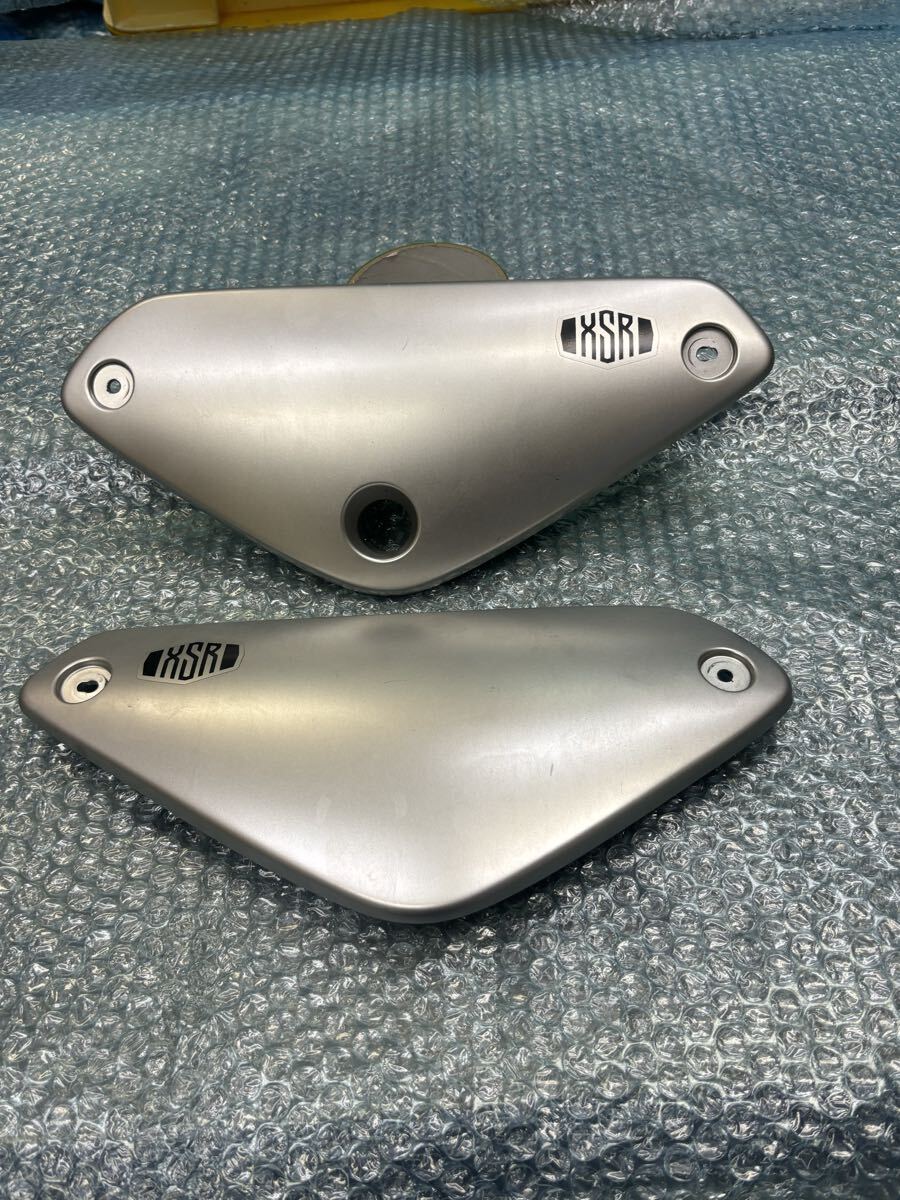 XSR125 RE46J サイドカバー_画像1