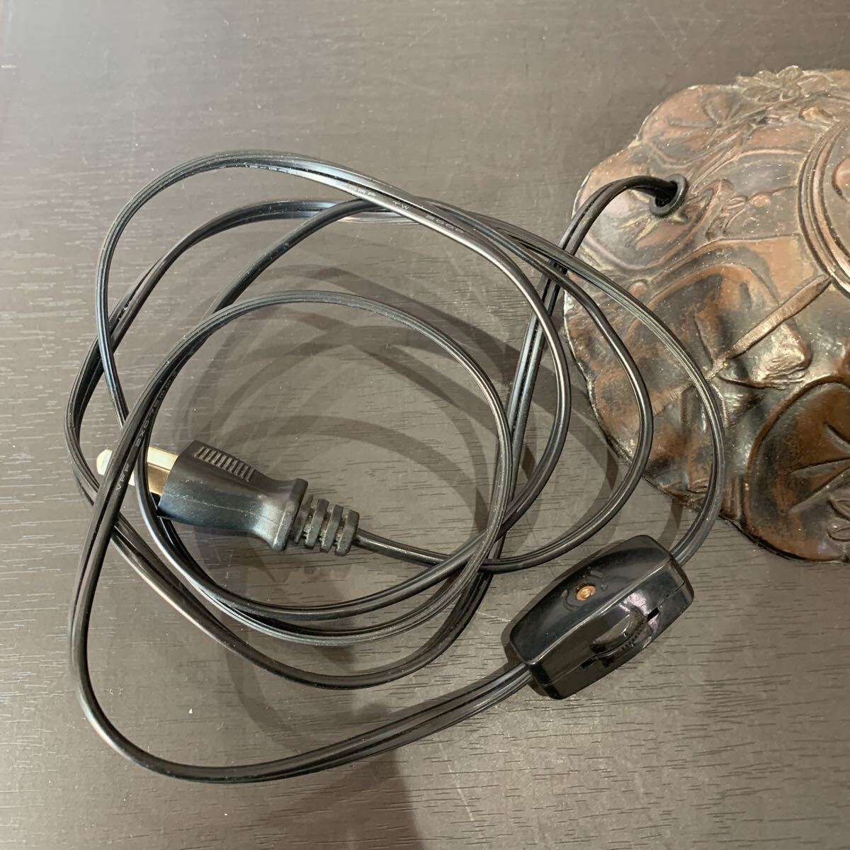 （FUK085） ステンドグラス風　スタンドライト テーブルランプ 卓上ランプ 照明 インテリア アンティーク風　中古品_画像8