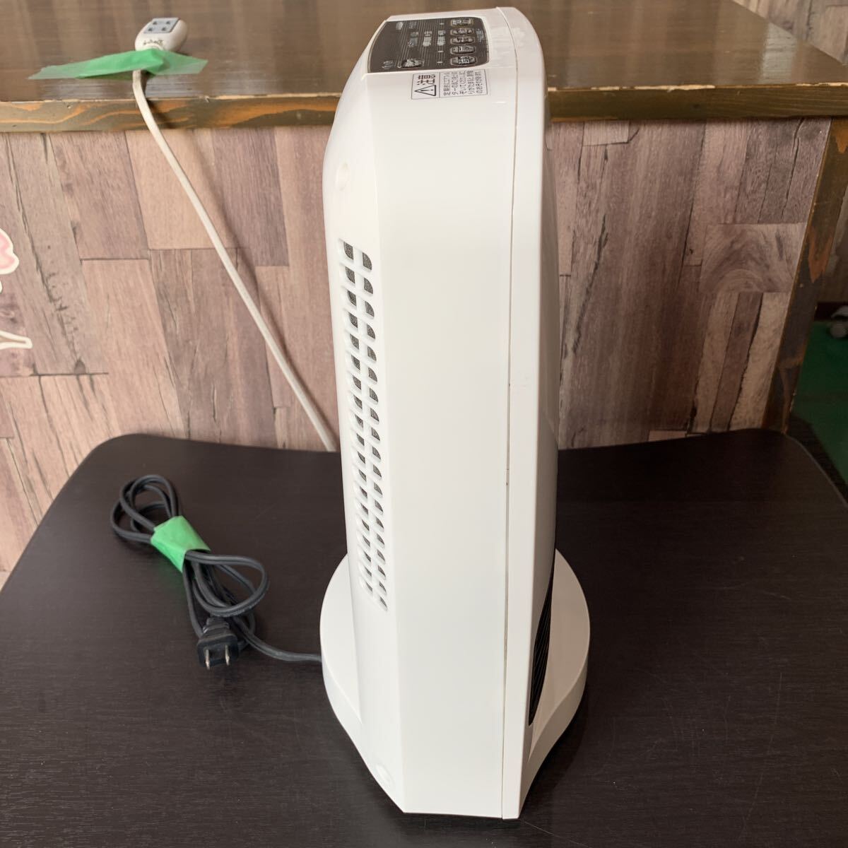 （FUK090） IRIS OHYAMA アイリスオーヤマ 大風量首振りセラミックファンヒーター　KJCH-12TDSW1-W 2021年製　ホワイト　中古品_画像5