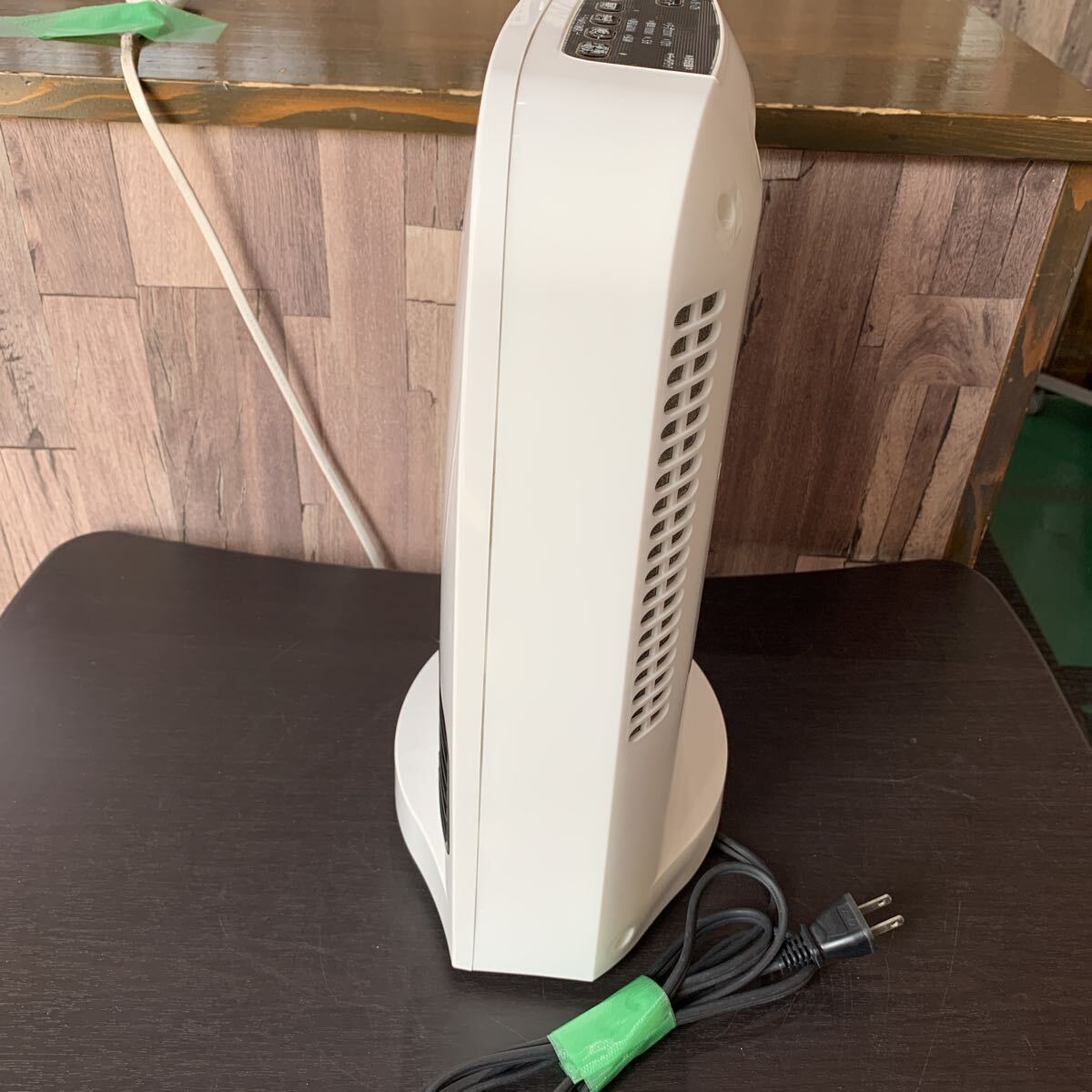 （FUK090） IRIS OHYAMA アイリスオーヤマ 大風量首振りセラミックファンヒーター　KJCH-12TDSW1-W 2021年製　ホワイト　中古品_画像10