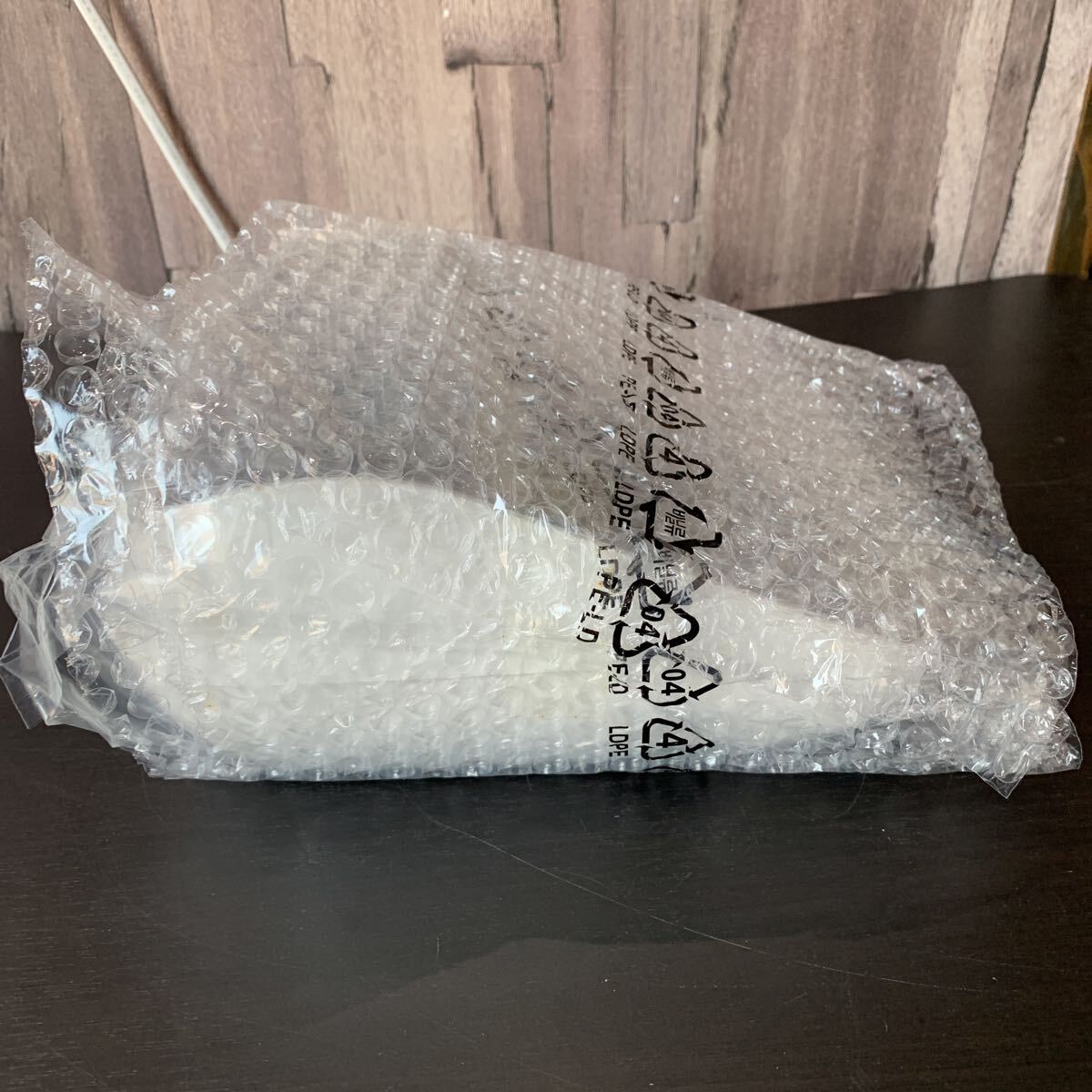 (FUK091) ☆未使用品☆ OMRON オムロン 上腕式血圧計 HEM-8731 健康器具 年式不明 箱入り 中古品_画像4