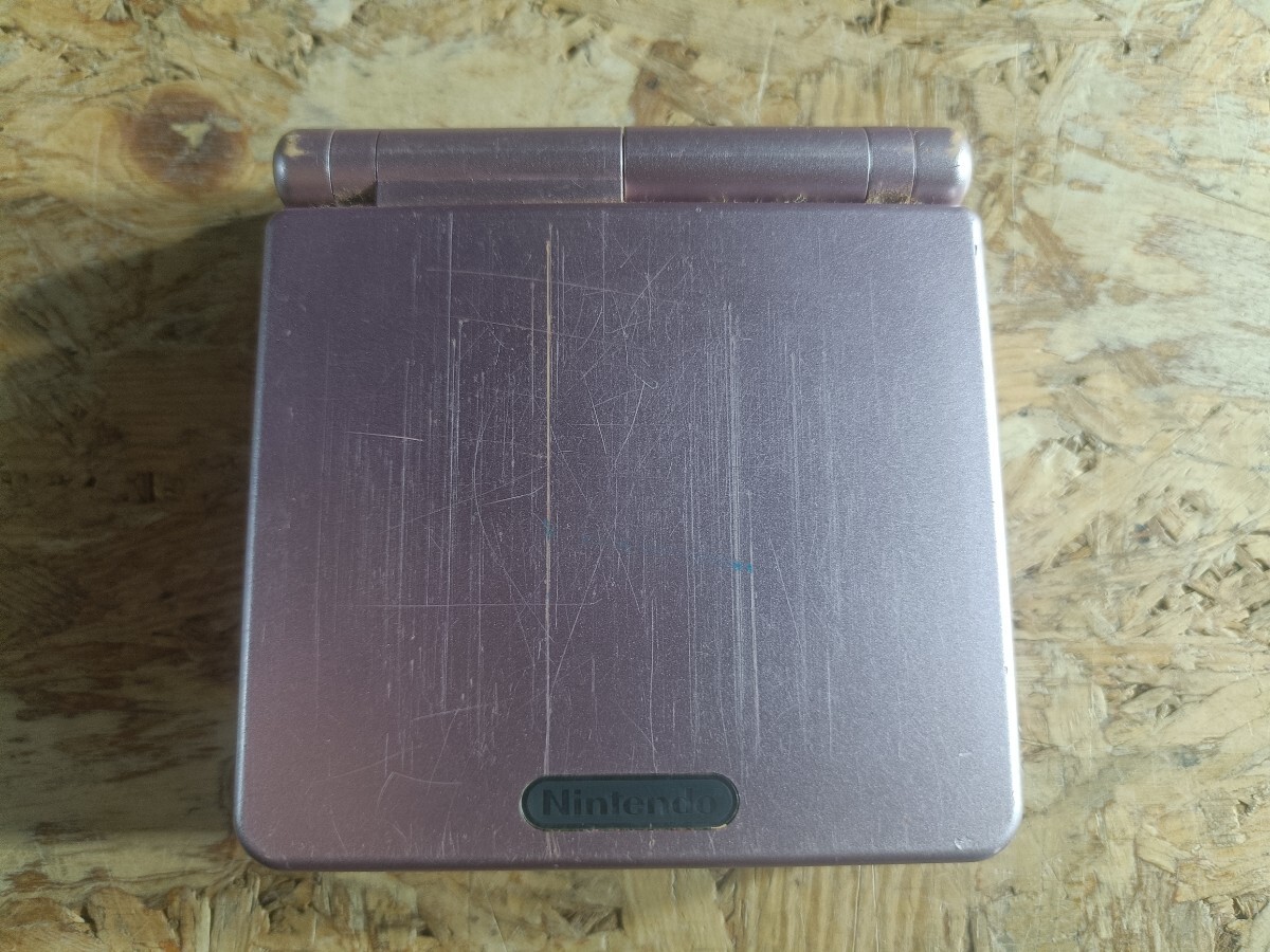 (UK080)【ジャンク品】Nintendo ゲームボーイアドバンスSP AGS-001 パールピンク 本体のみ GBASP GAMEBOY ADVANCE 任天堂 現状品_画像4