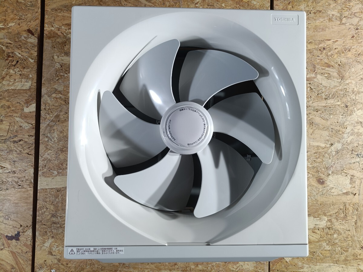 (UK089)未使用品 TOSHIBA 換気扇 セレクトファン VFH30ANS2 連動式(強弱) 2022年製 羽根30cm 現状品_画像2