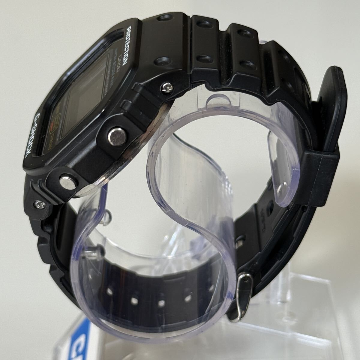 G-SHOCK DW-5600C-1V 691 海外生産スピードキアヌモデル オレンジ豆球 超美品 スクリューバック_画像4