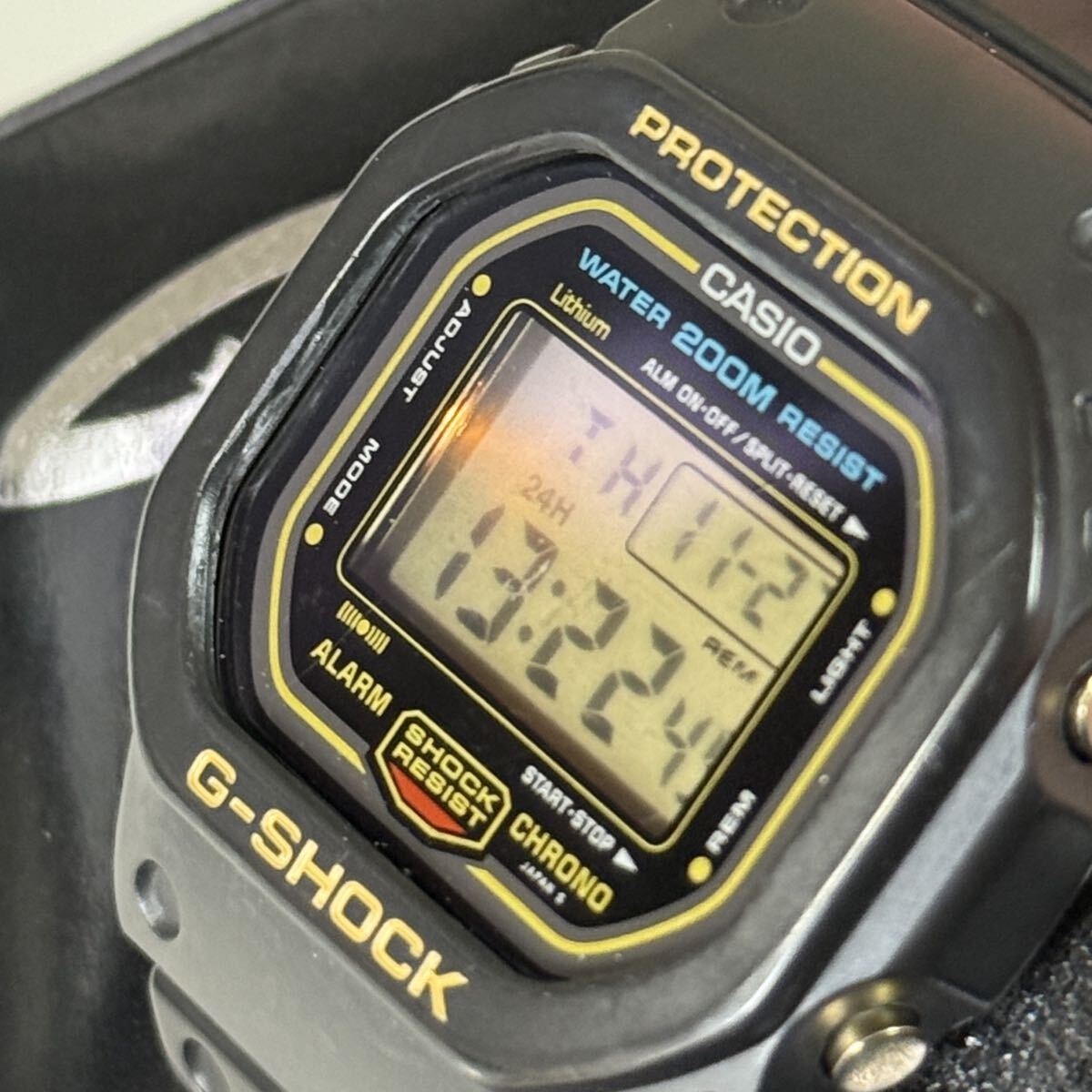 G-SHOCK DW-5600C-9V 901 スピードモデル ゴールドカラー オレンジ豆球 スクリューバック_画像8