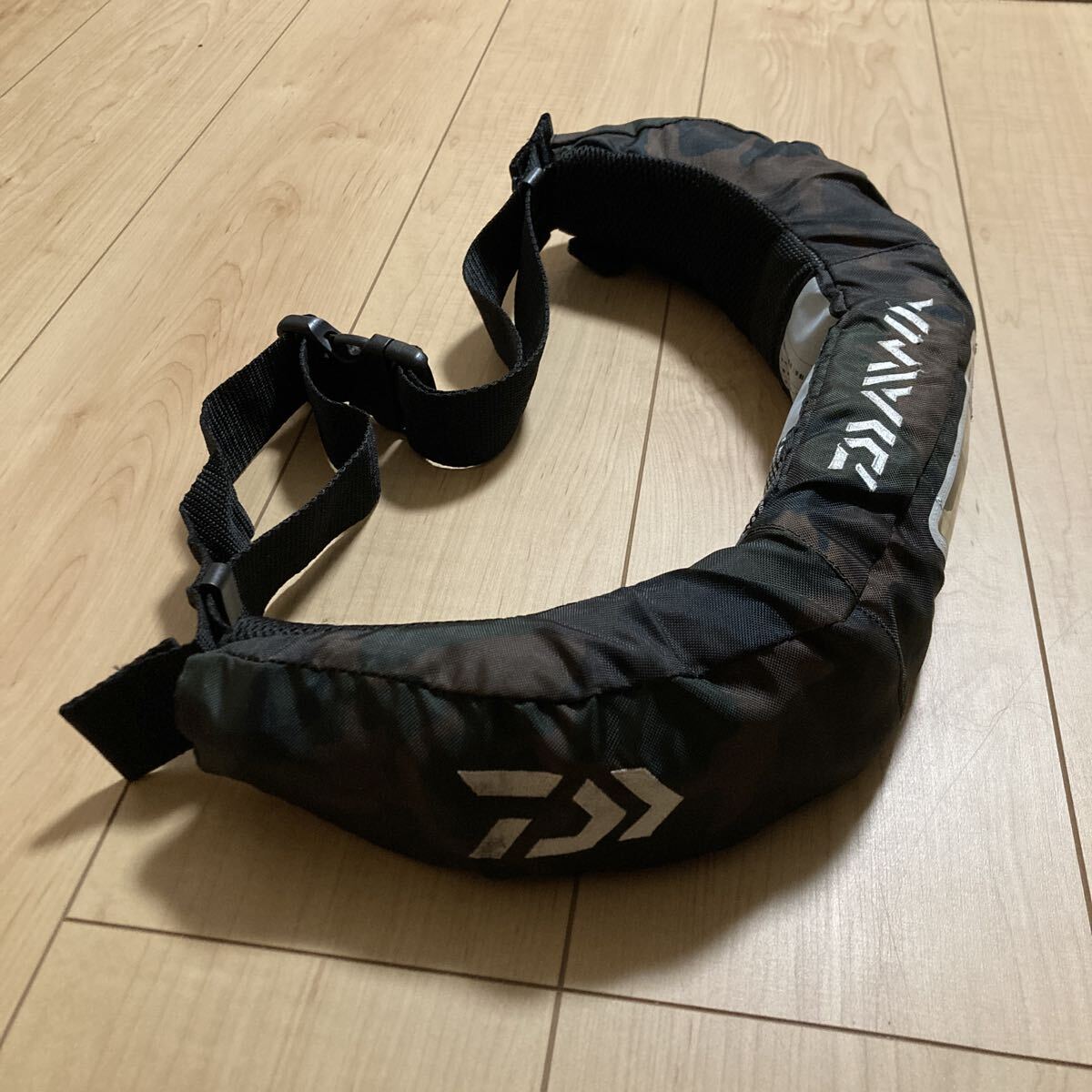 ダイワ(DAIWA) ウォッシャブルライフジャケット(ウエストタイプ自動・手動膨脹式) DF-2207 桜マーク有(検索:腰巻き,救命胴衣,TYPE-A)_画像7