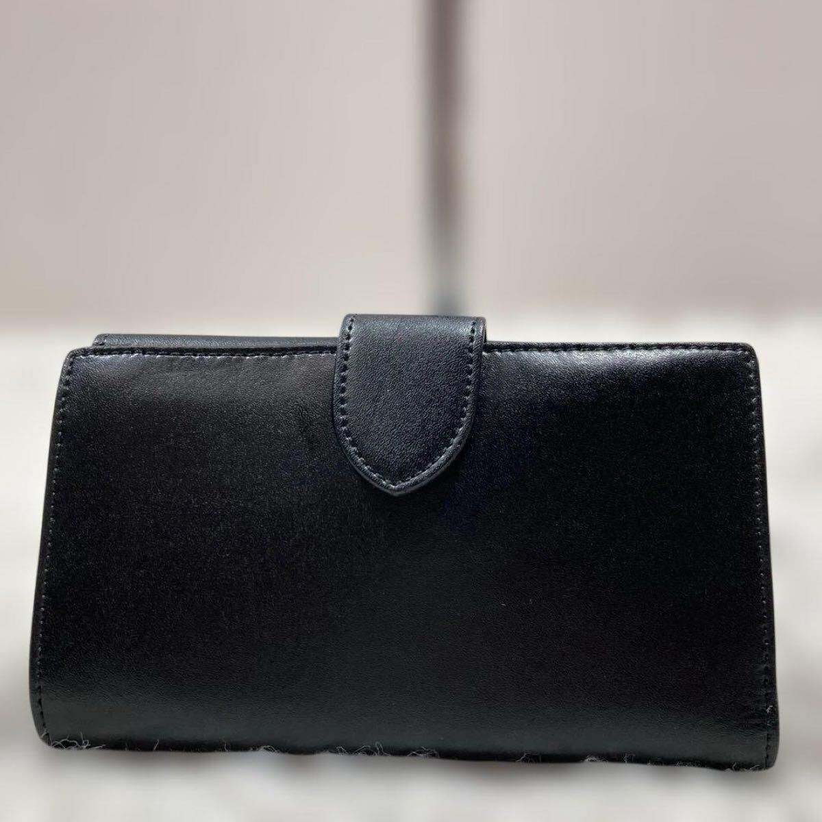 極美品【最高級王者降臨】フェンディ FENDI 折財布 バイザウェイ コンパクトウオレット 黒ブラック レザー ゴールド金具 金ロゴ イタリア製_画像2