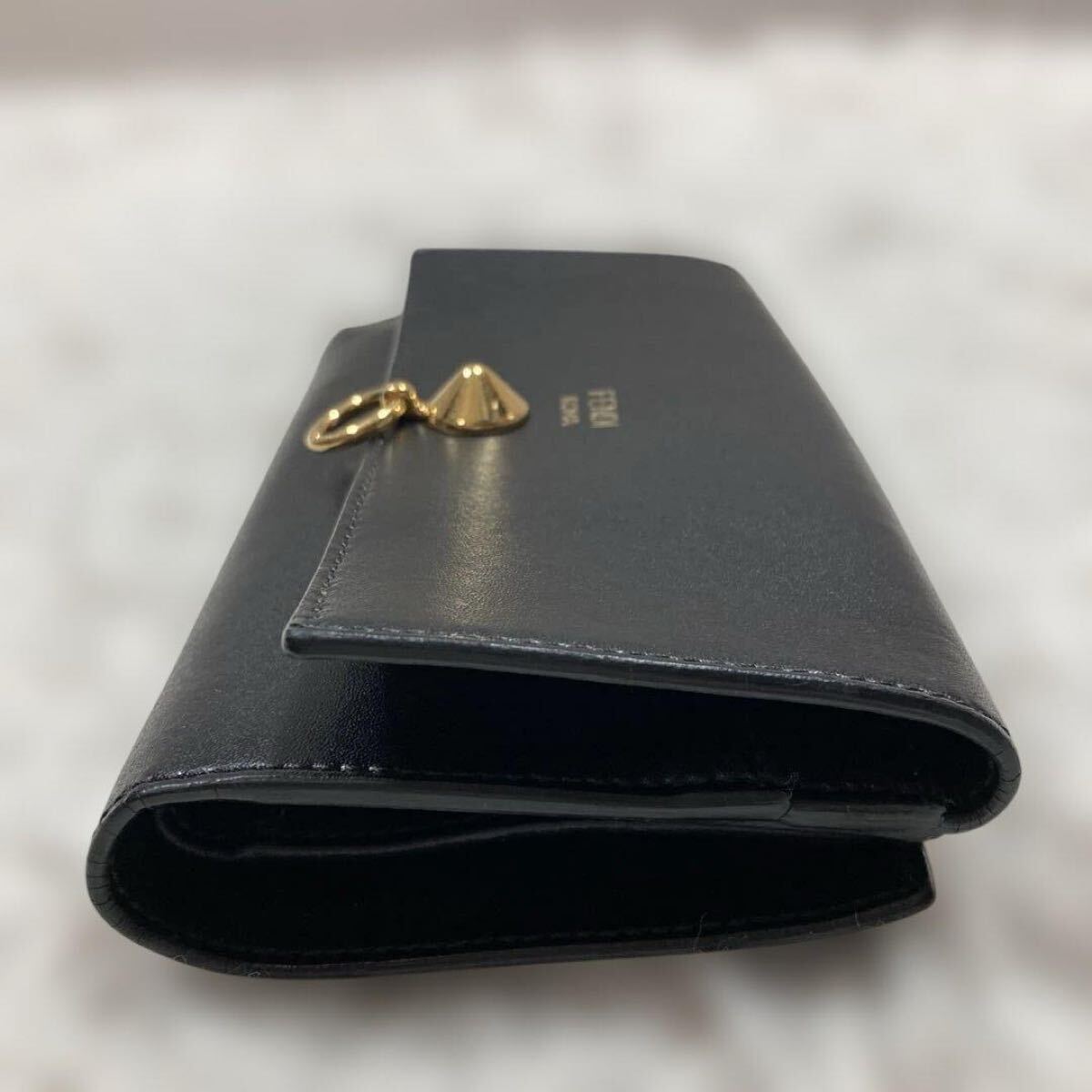 極美品【最高級王者降臨】フェンディ FENDI 折財布 バイザウェイ コンパクトウオレット 黒ブラック レザー ゴールド金具 金ロゴ イタリア製_画像3