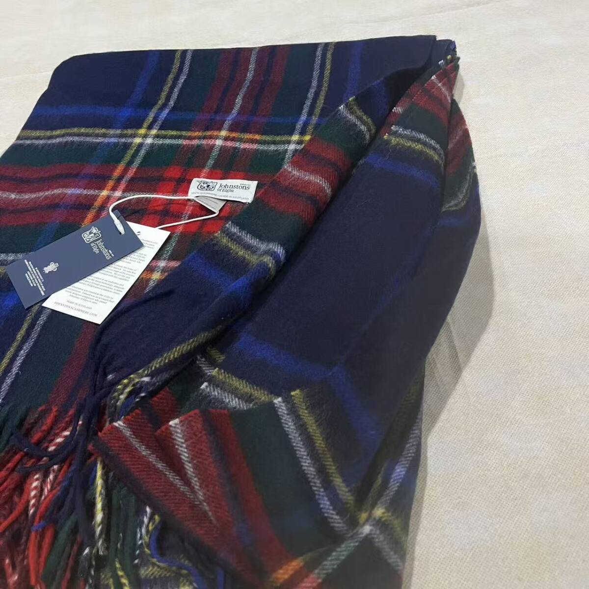 極美品 ジョンストンズオブエルガン カシミヤ100％ 大判 チュワート_画像2