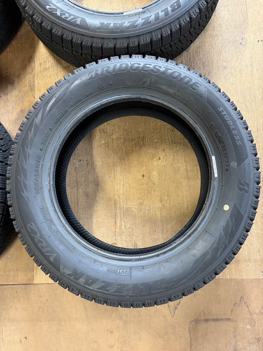 バリ溝　★2023年製★ 155/65 R13 BRIDGESTONE BLIZZAK VRX2 スタッドレス_画像3