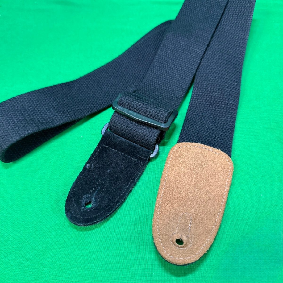 ストラップ LEVY'S ギター ベース ブラック 黒 48mm幅 長さ調整可能 最大約142.5cm 中古品_画像2