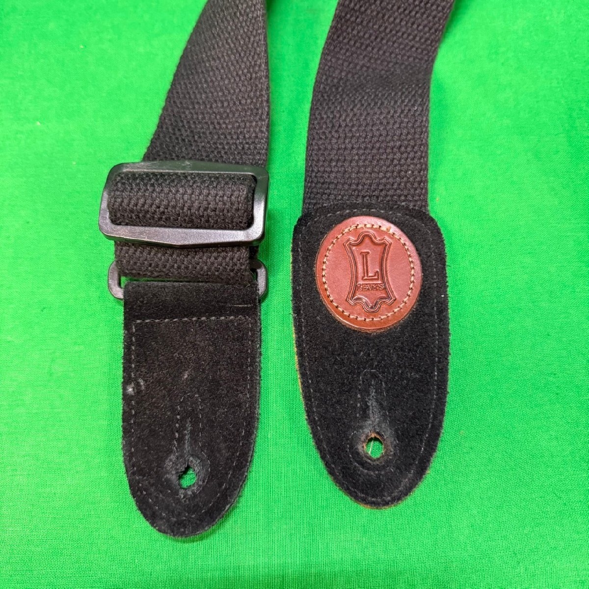 ストラップ LEVY'S ギター ベース ブラック 黒 48mm幅 長さ調整可能 最大約142.5cm 中古品_画像3