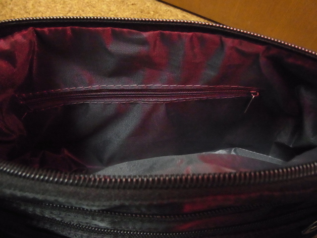 新品 軽量斜め掛けバッグ　 黒 　ブラック　_画像5