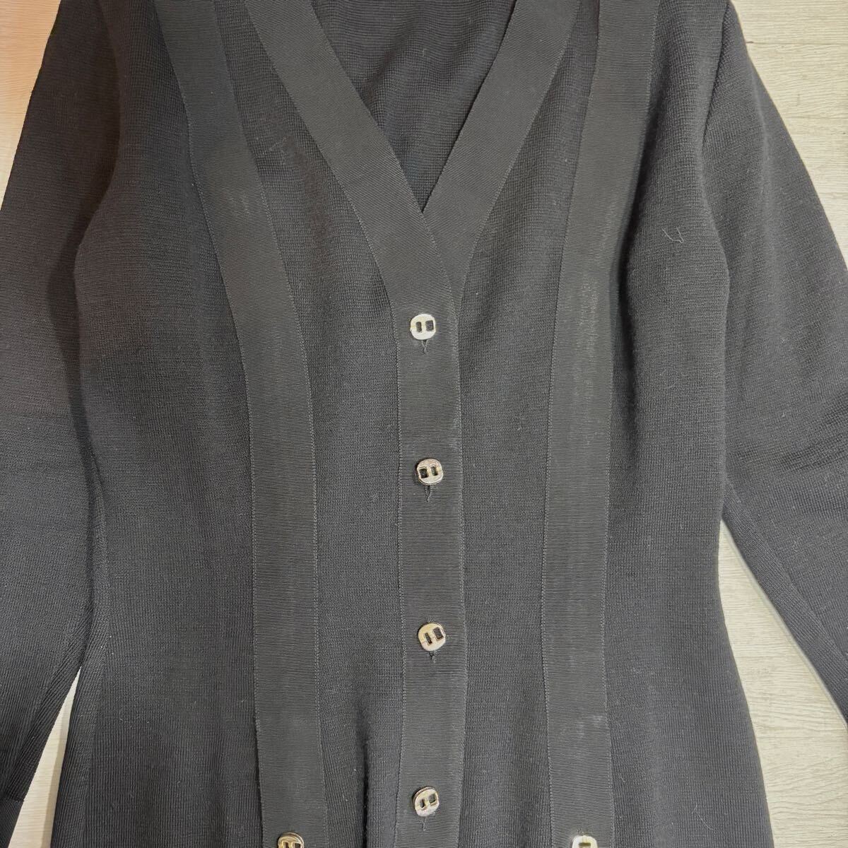 Salvatore Ferragamo Salvatore * Ferragamo MIDI dress б/у одежда vintage Италия черный V шея женский M размер 