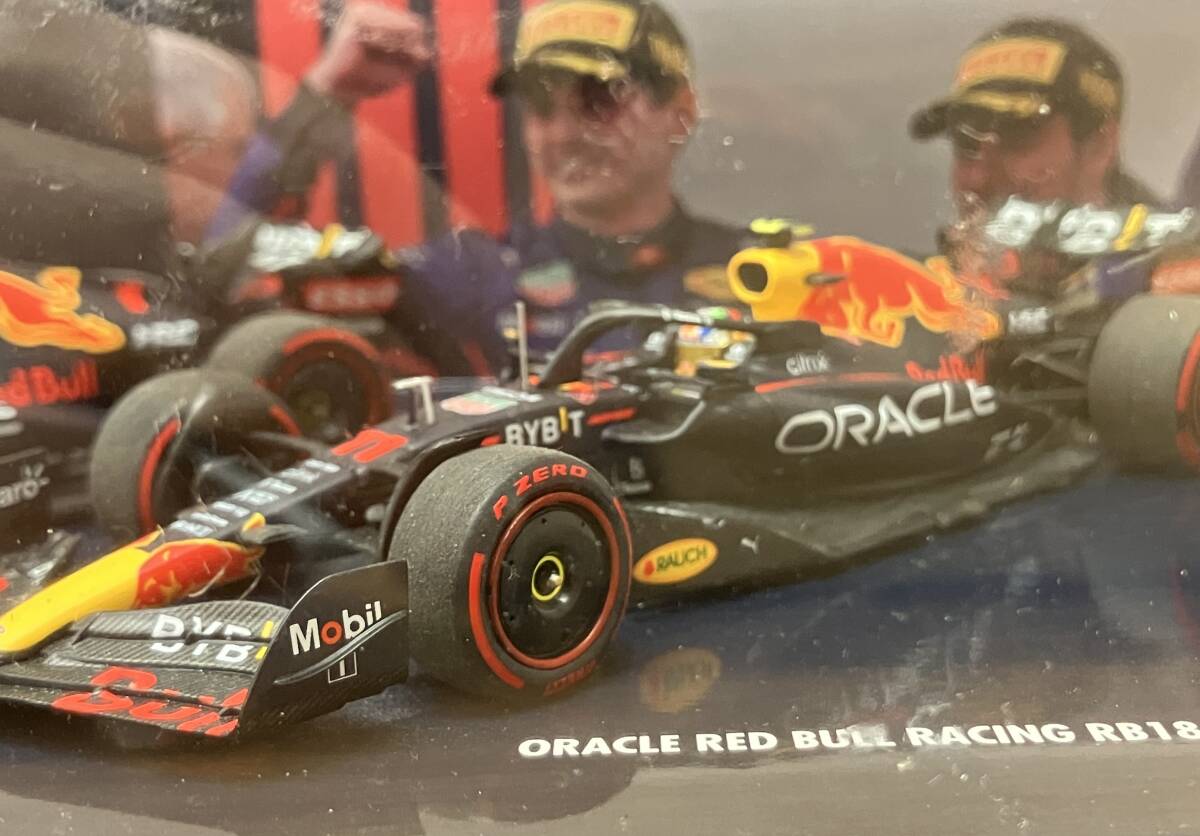 ★MINICHAMPS 1/43 オラクル レッド ブル レーシング RB18 エミリア ロマーニャGP 2022 フェルスタッペン/ペレス 2台セット_画像5