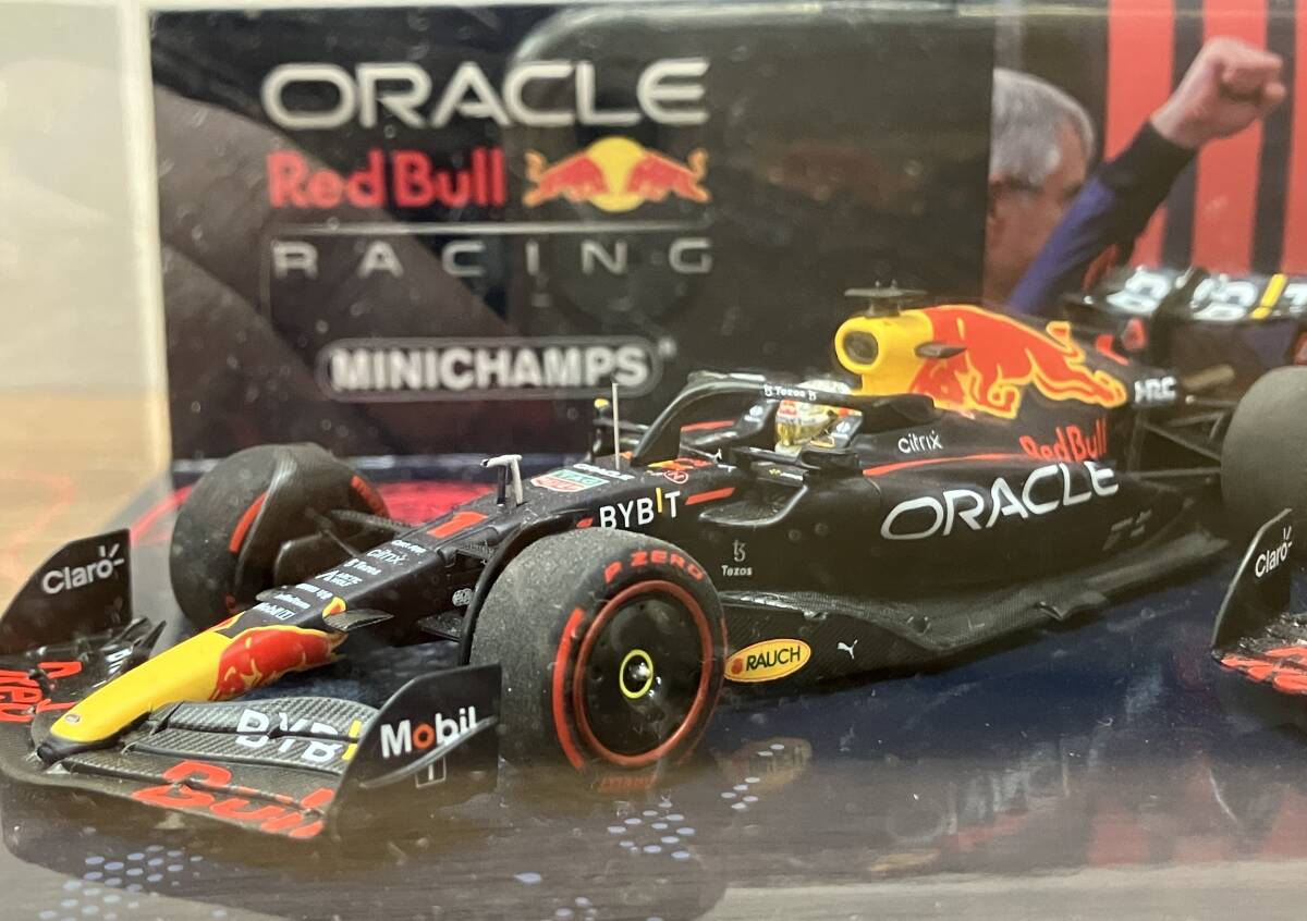 ★MINICHAMPS 1/43 オラクル レッド ブル レーシング RB18 エミリア ロマーニャGP 2022 フェルスタッペン/ペレス 2台セット_画像6