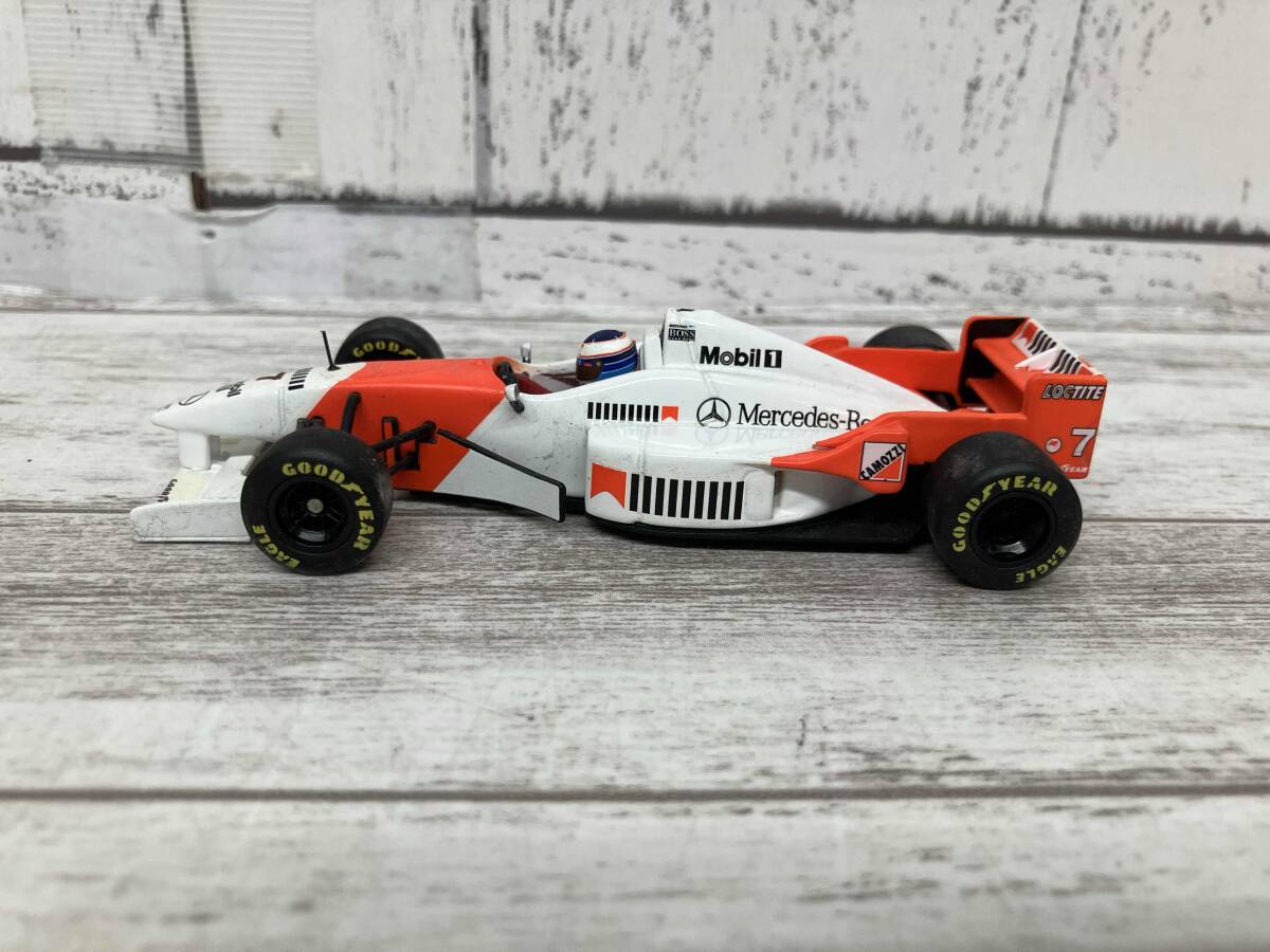 1/43 ミニチャンプス マクラーレンメルセデス MP 4/11_画像1