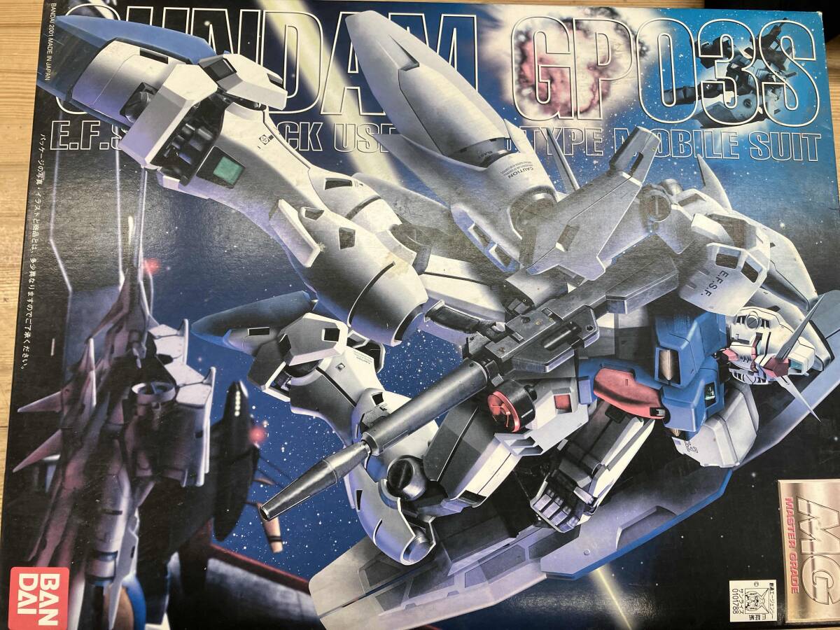 箱ヤケ有り　 パーツ袋未開封品 プラモデル バンダイ 1/100 ガンダム試作3号機 ステイメン MG 「機動戦士ガンダム0083 STARDUST MEMORY」_画像2