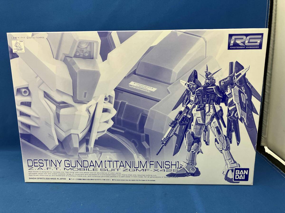  пластиковая модель Bandai 1/144 Destiny Gundam [ титан отделка ] RG [ Mobile Suit Gundam SEED DESTINY]