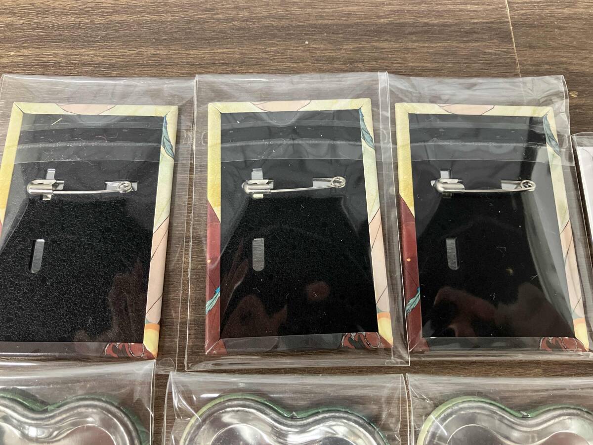 niru Ad Mira li. весы . столица иллюзия ... звезда река .. жестяная банка значок продажа комплектом 