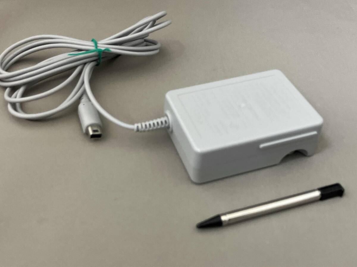 ニンテンドー3DS／ニンテンドー3DS本体 アイスホワイト(CTRSWAAA)_画像8