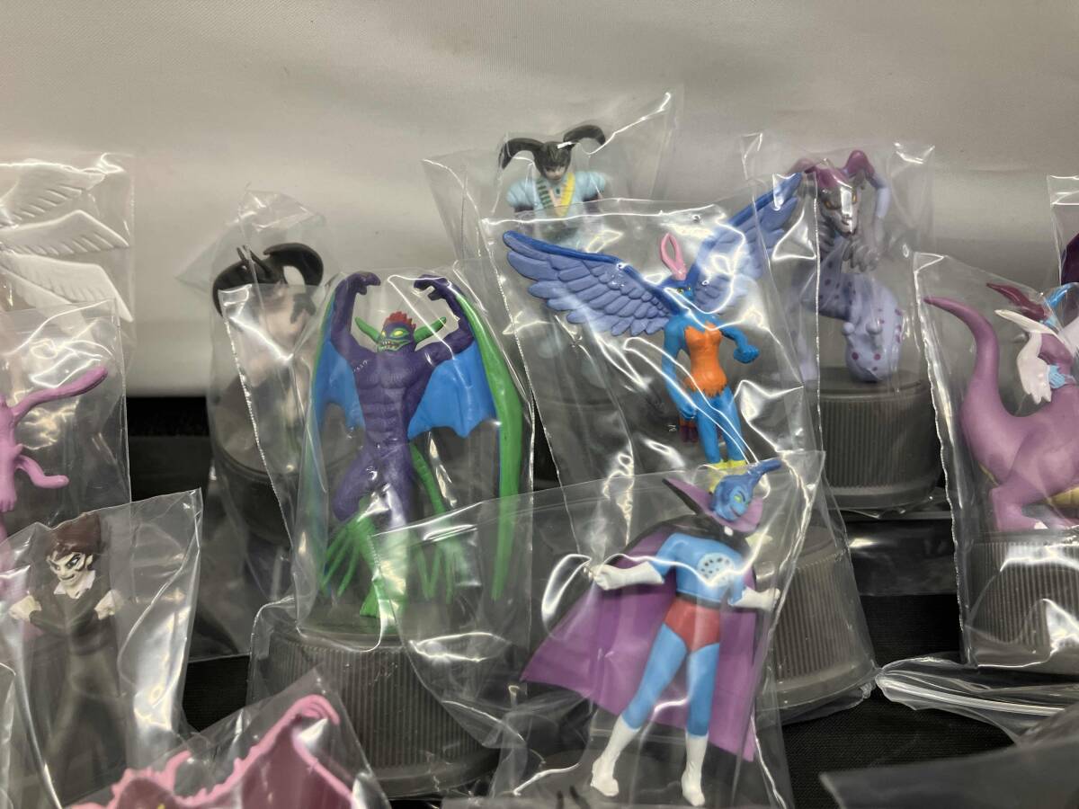 現状品 デビルマン　ボトルキャップフィギュア　まとめ売り　40点セット_画像3