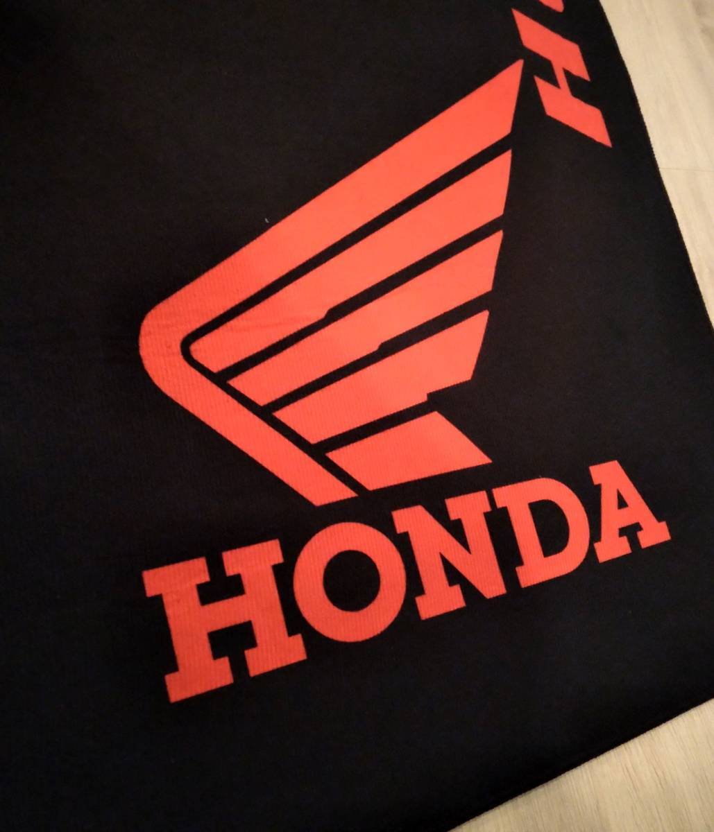 新品★ホンダレーシング（HONDA）★メンテナンスマット/200×58ｍ/滑り止め付★フロアマット・バイクマット_画像3