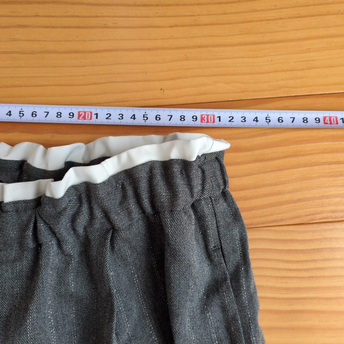 昨年モノ美品☆ROPE PICNIC(ロペピクニック)＠ジュン＊ウエストディテールパンツ　36(S)　グレー　ラメストライプ_画像8