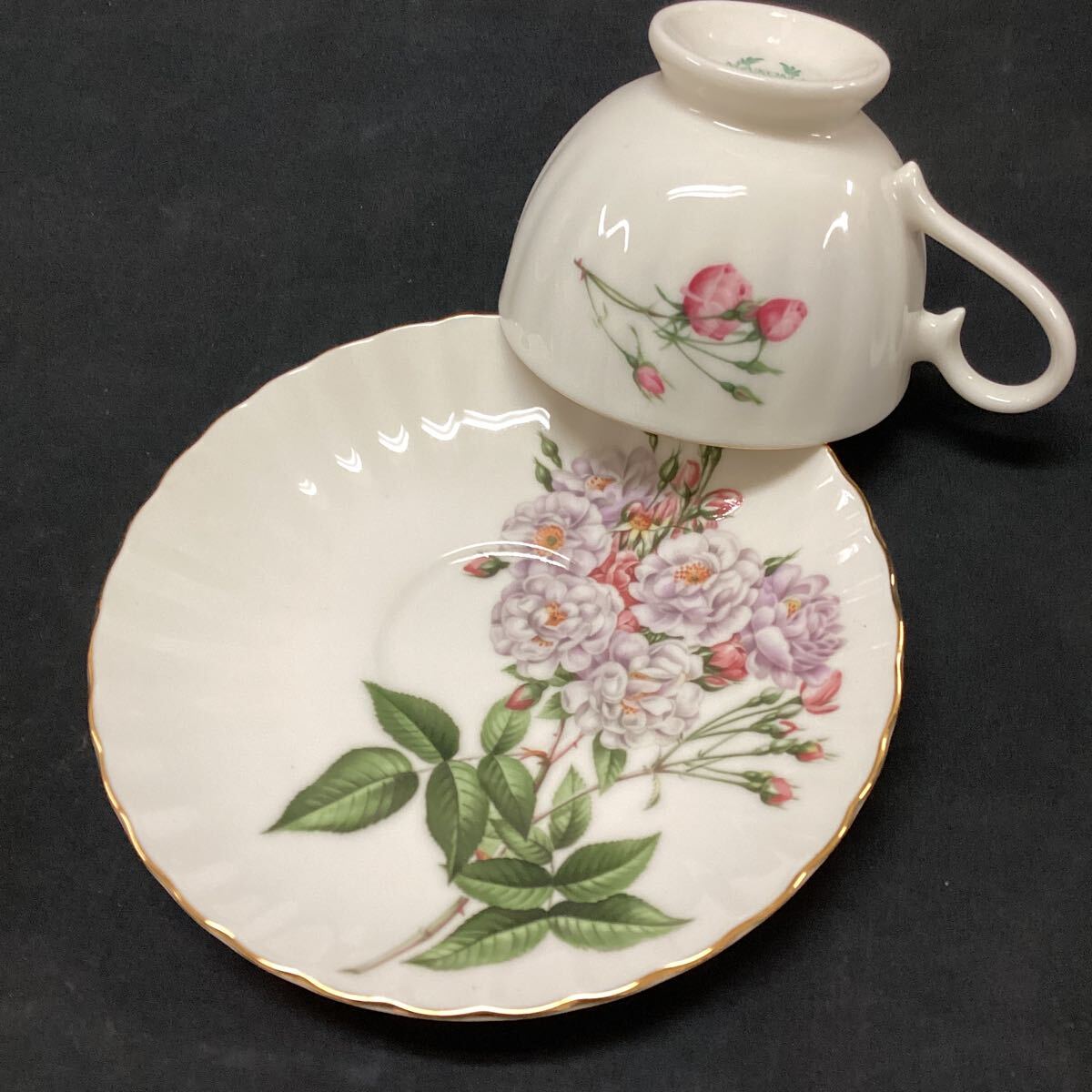 MAKOMA カップ ソーサー 花柄 ティーカップ 金彩 洋食器　食器_画像3