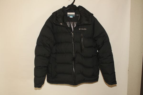 4220*M-L：コロンビア、黒、フード付きダウンジャケット、裏オムニヒート生地、良品_画像4