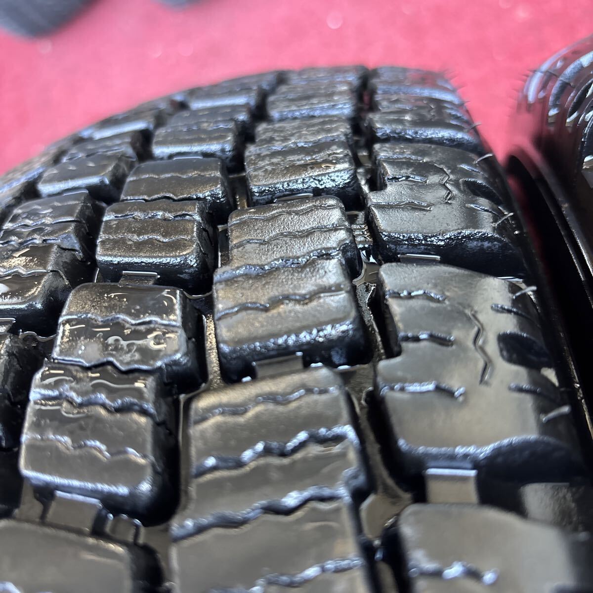 205/70R16 LT ミシュラン ICE GRIP 深溝 中古冬タイヤ 2本:10000円_画像10