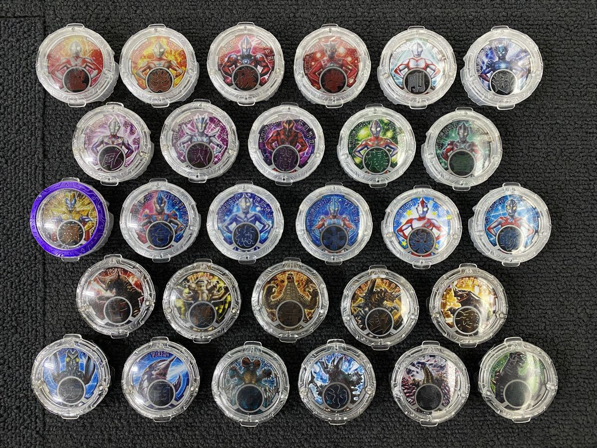 SU■③ ウルトラマンルーブ R/B ルーブクリスタル まとめて 28点 セット ウルトラマン 変身 召喚 アイテム ウルトラ戦士 ウルトラヒーロー_画像2