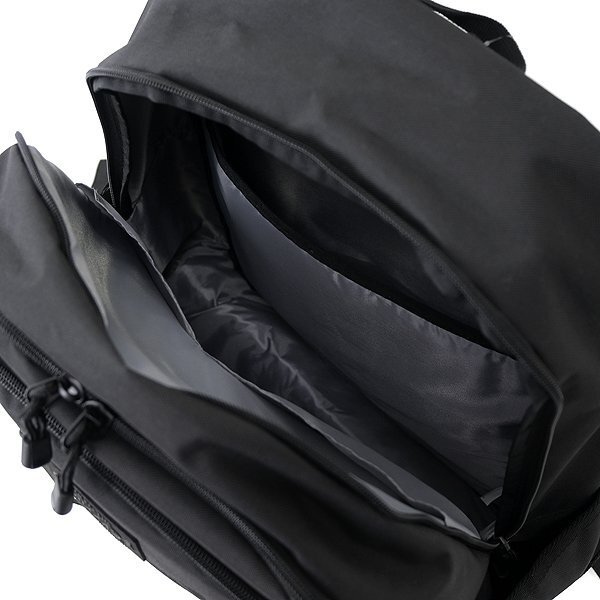 新品 OUTDOOR PRODUCTS 撥水 2ルーム ラウンド バックパック 32L 黒/黒 【K23918】 15.6インチPC アウトドアプロダクツ リュックサック_画像5
