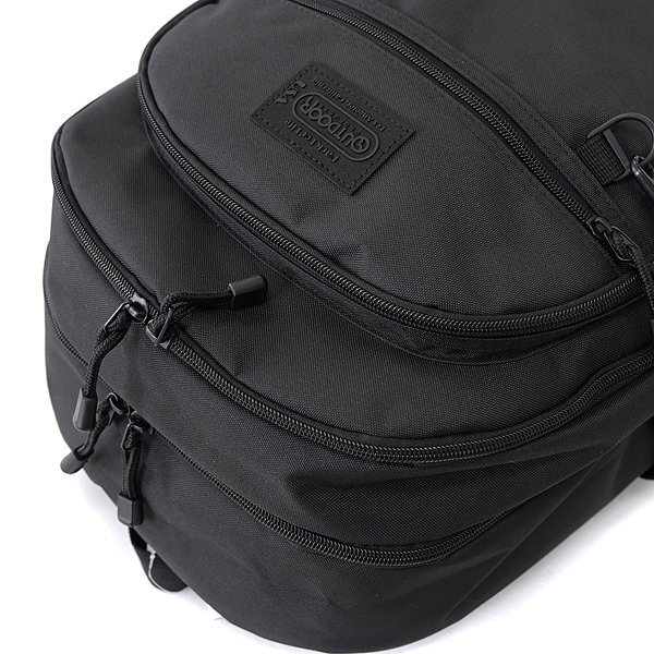 新品 OUTDOOR PRODUCTS 撥水 2ルーム ラウンド バックパック 32L 黒/黒 【K23918】 15.6インチPC アウトドアプロダクツ リュックサック_画像4